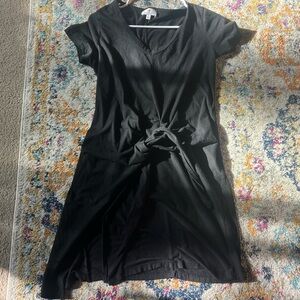 Socialite, black dress